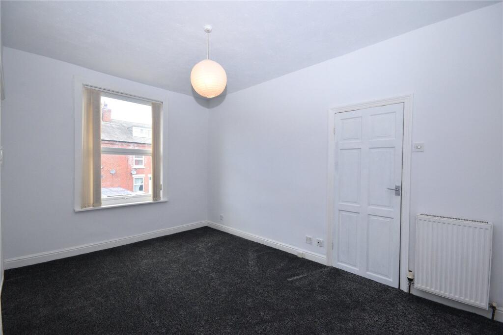 House in Leeds - View 5
