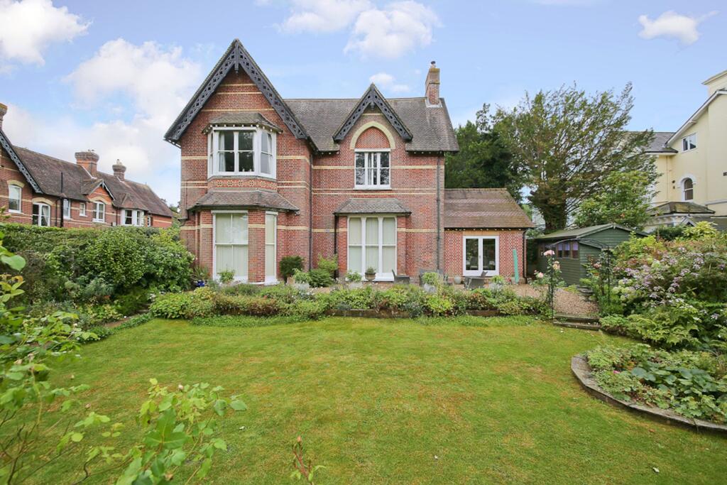 Main image of property: Broadwater Down, Tunbridge Wells, TN2
