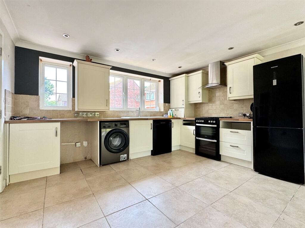 House in New Forest, Old Milton, New Milton - View 2