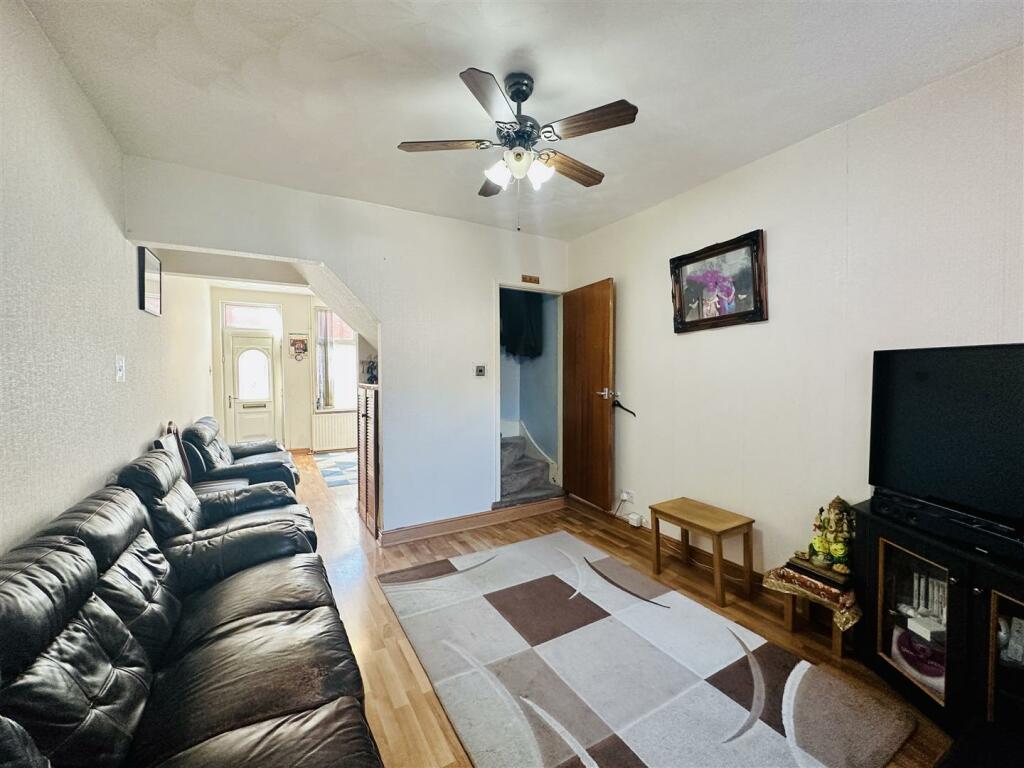 House in Leicester, Latimer - View 4