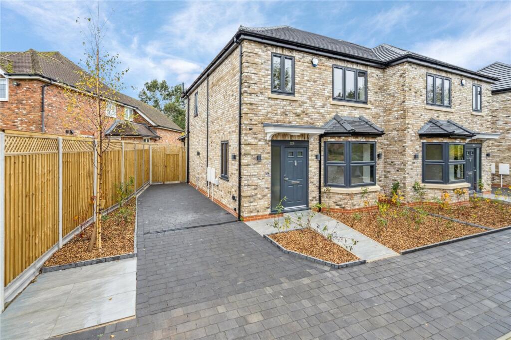 Main image of property: New Pond Road, Holmer Green, High Wycombe, Buckinghamshire, HP15