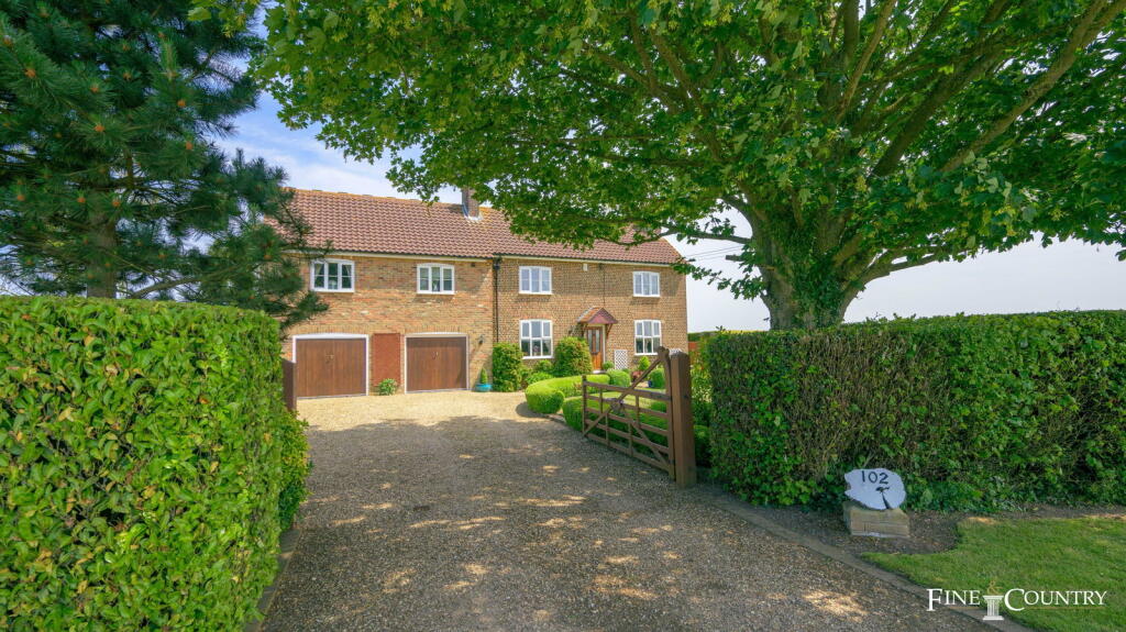 5-bed detached on Moulton Eaugate, £525,000