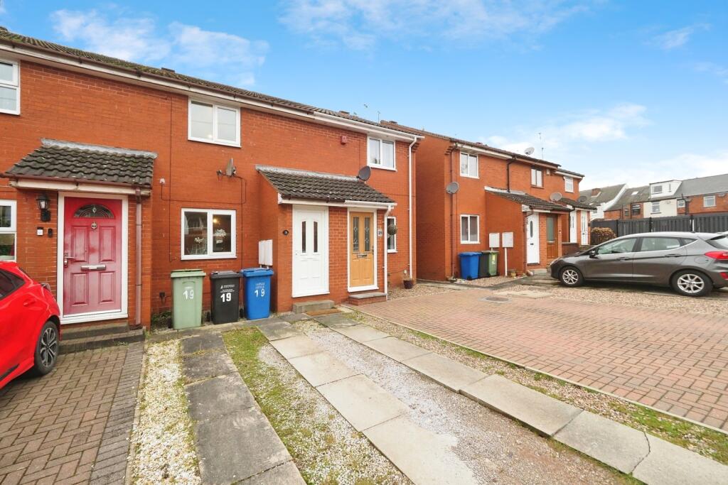 Main image of property: Albert Avenue, New Whittington, Chesterfield, Derbyshire, S43