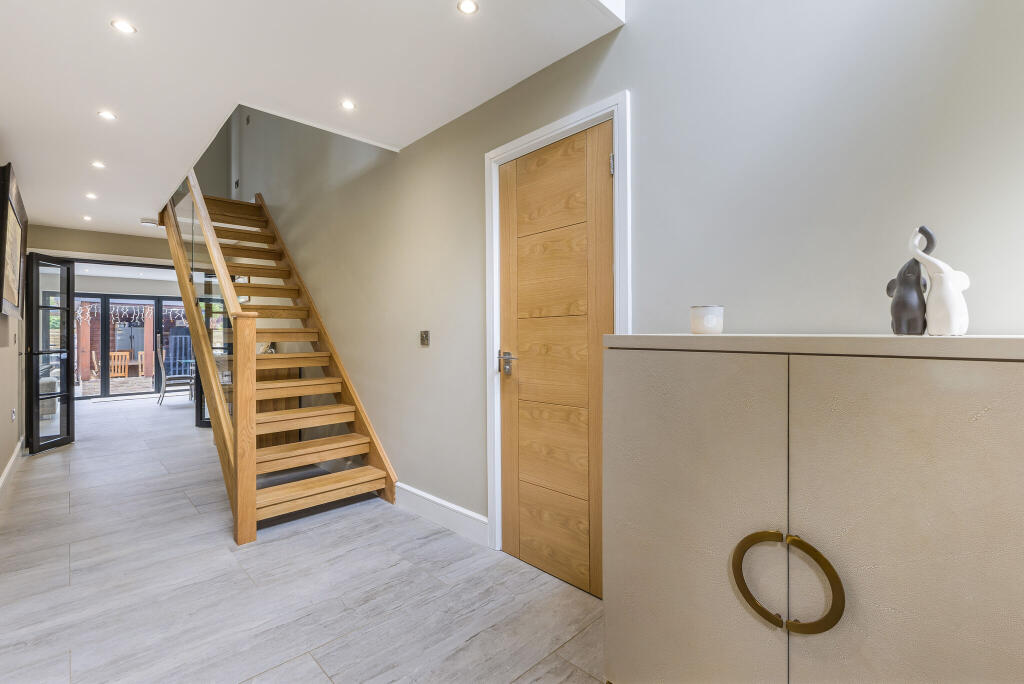 Additional image 2 of Blackmore Way, Wheathampstead, AL4
