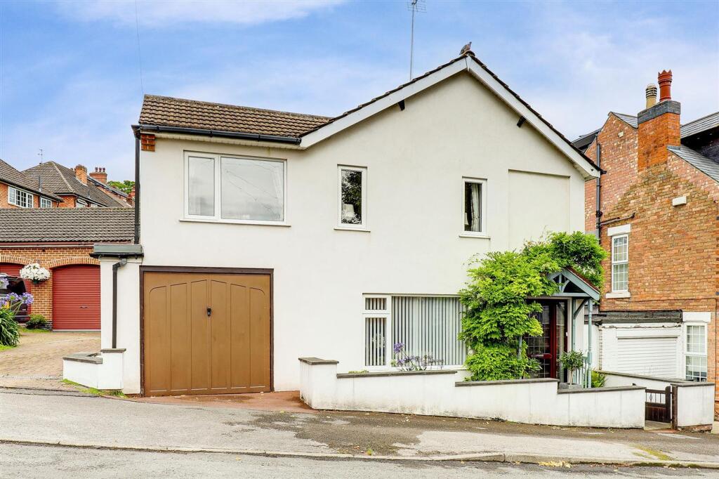 Main image of property: Hickling Road, Nottingham, NG3