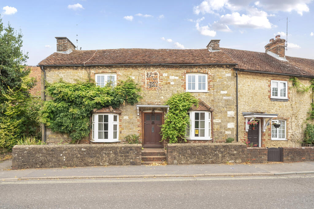 Main image of property: Haslemere Road, Liphook, GU30