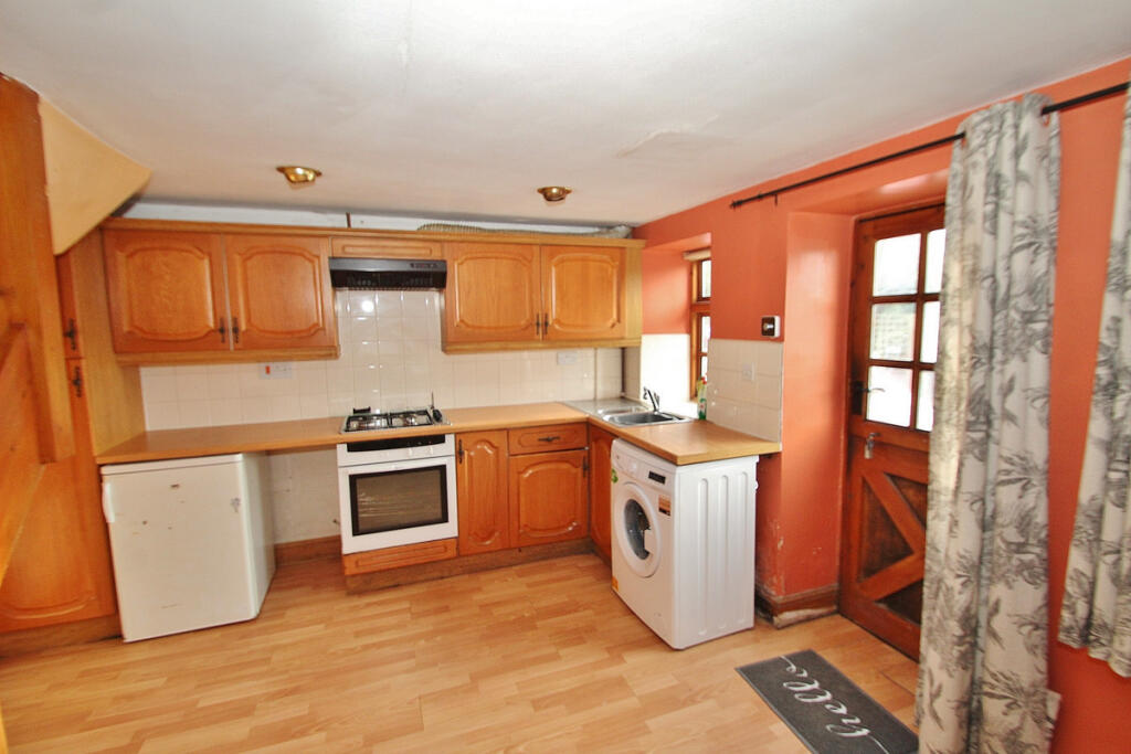 Newland, Witney, OX28 photo 4
