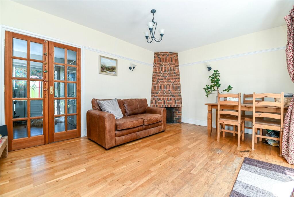 House in Southampton - View 4