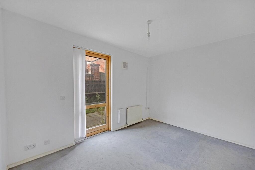 Apartment in London, Britannia Village, Silvertown - View 4