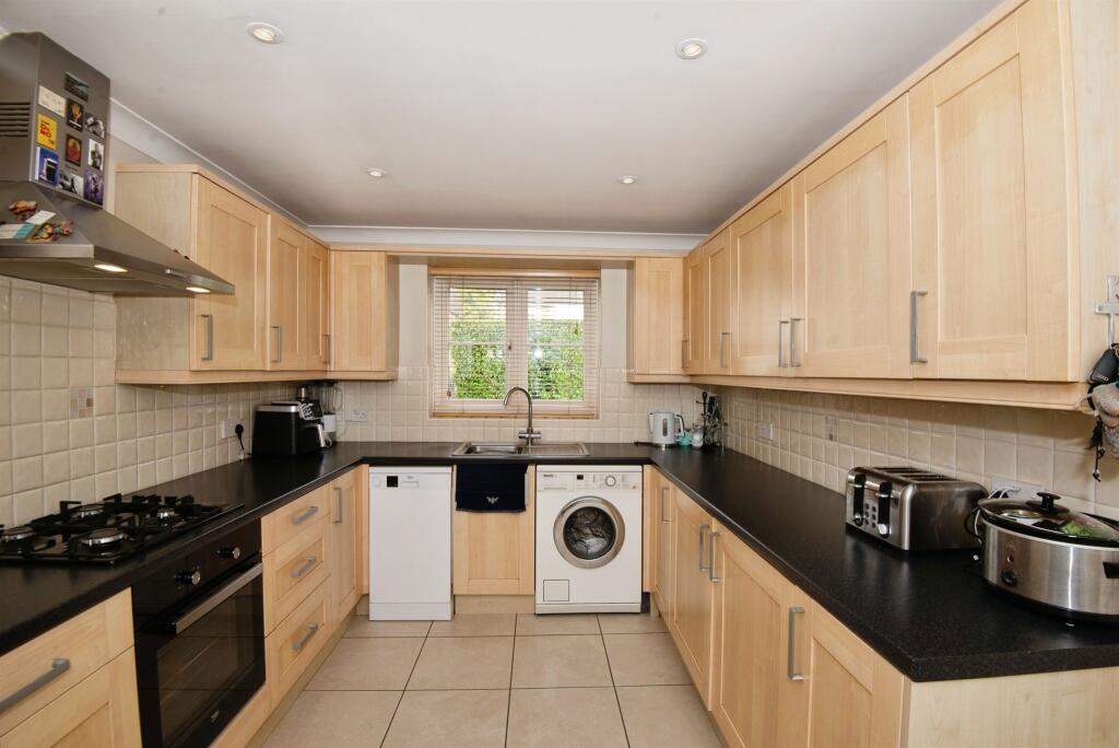 House in Hemel Hempstead - View 3