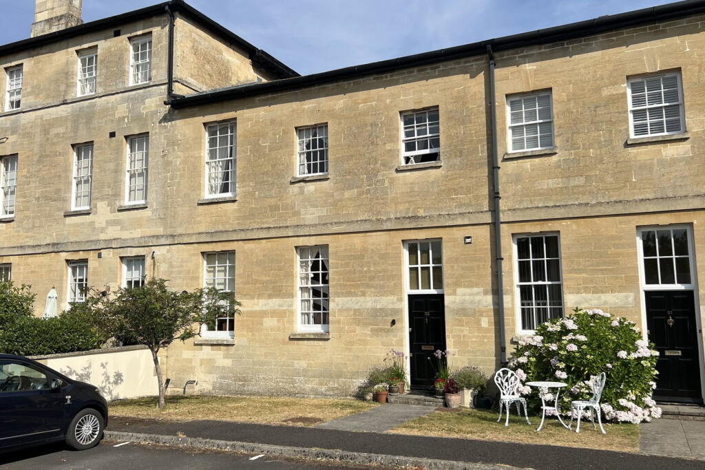 Main image of property: Thurnham Court, Devizes, Wiltshire, SN10 5FL