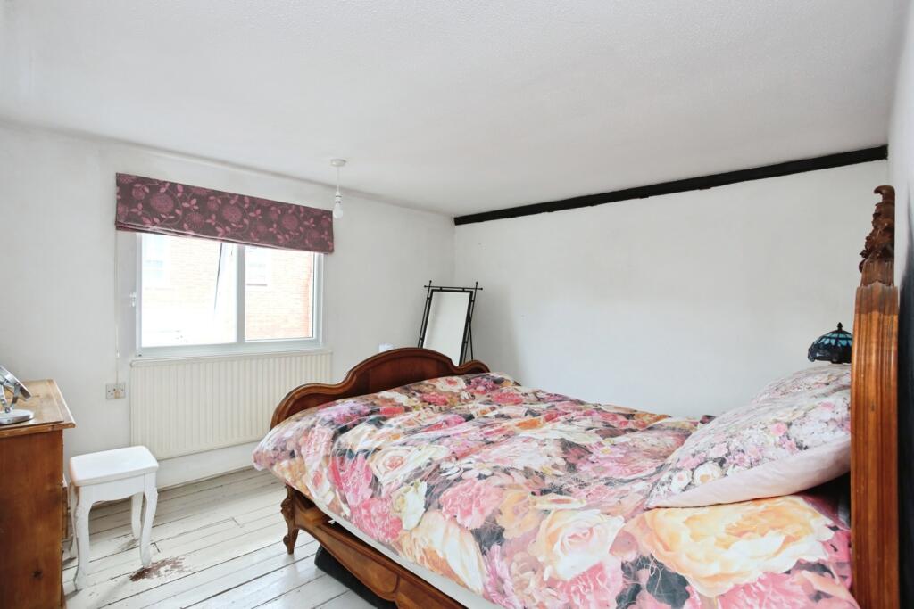 House in Ashford, Tenterden - More