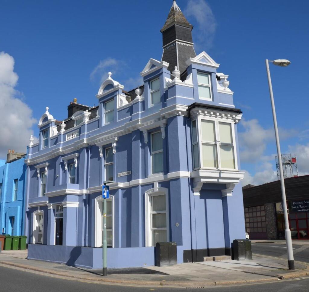 Apartment in Plymouth - More