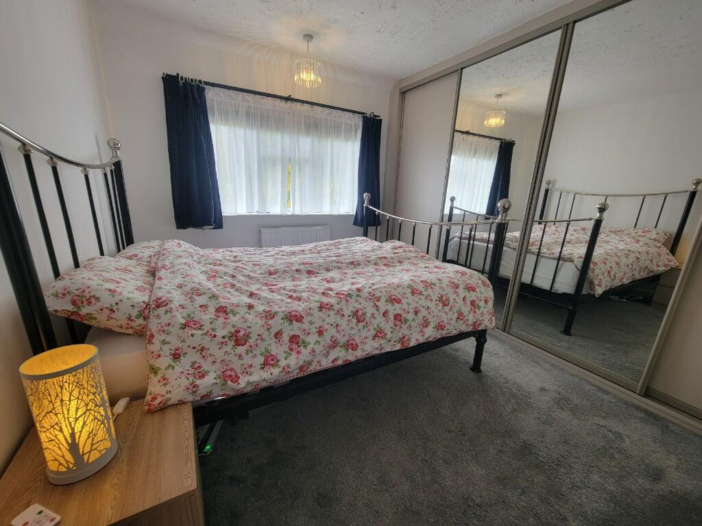 House in Ipswich, Chantry - View 5