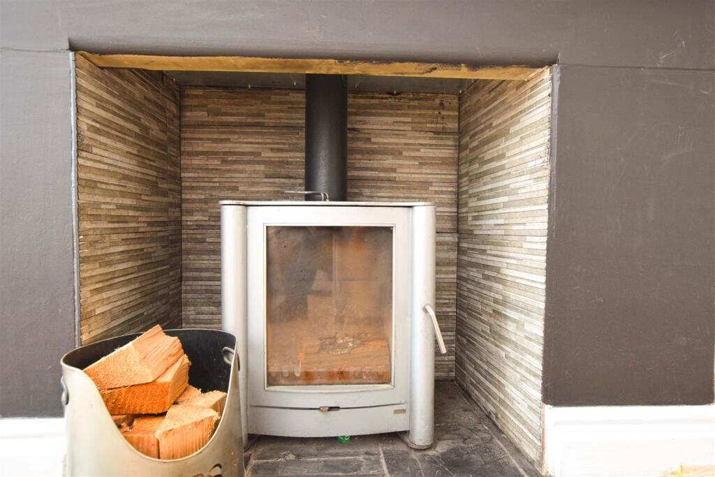 House in Rochdale, Greater Manchester - View 5