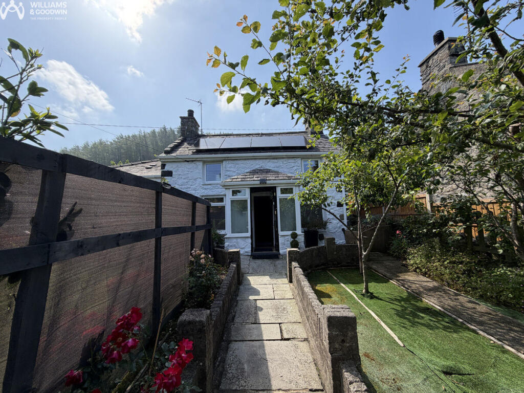 Main image of property: Off the A499, Gyrn Goch, Gwynedd, LL54