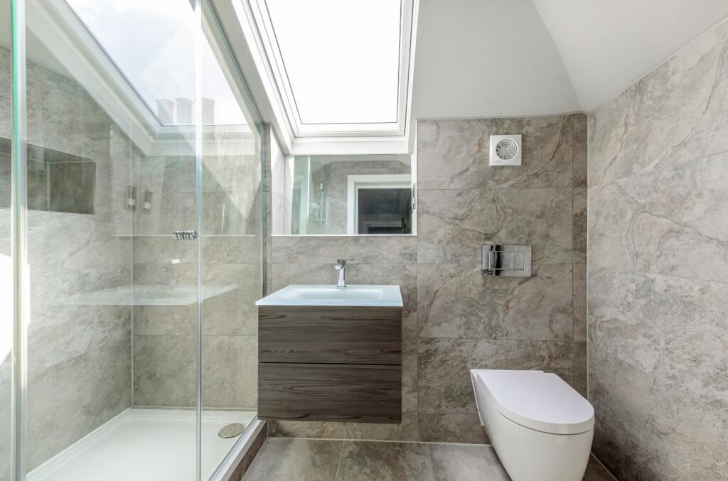 Apartment in London - View 5