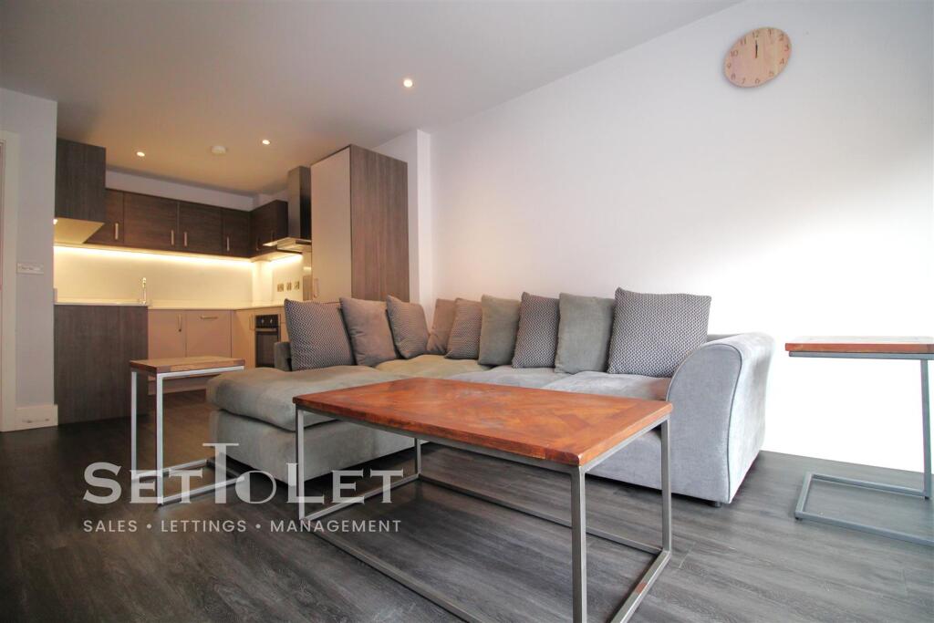 Apartment in Leicester - View 4