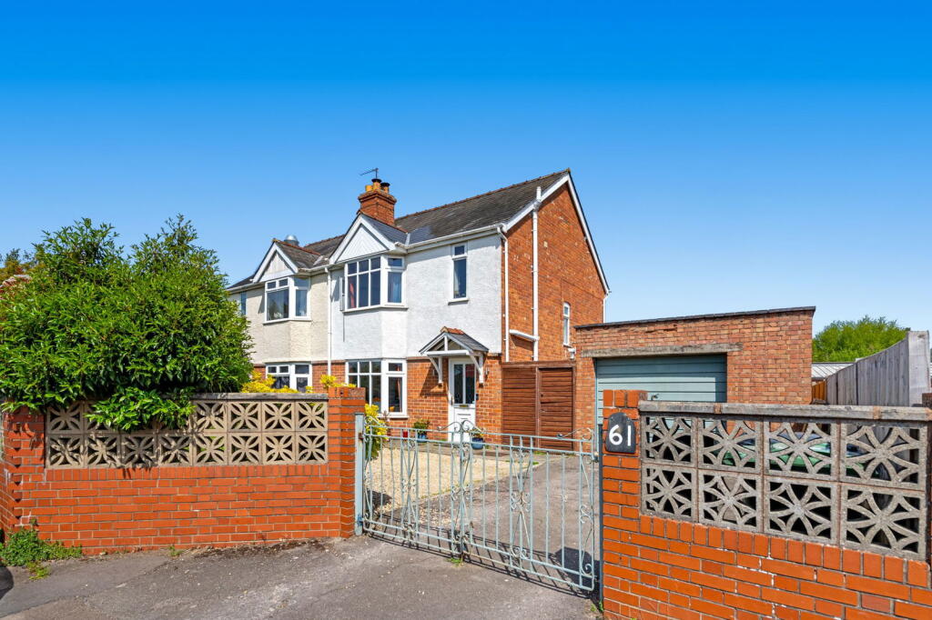 3-bed semi-detached on Hucclecote Rd, Hucclecote, Gloucester, GL3, £325,000