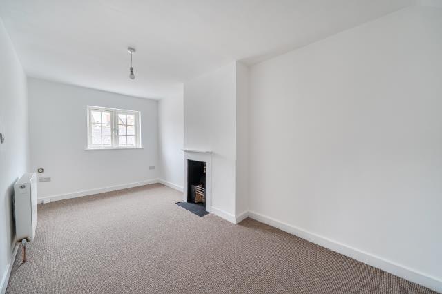 House in Northampton, Weston and Weedon - View 6