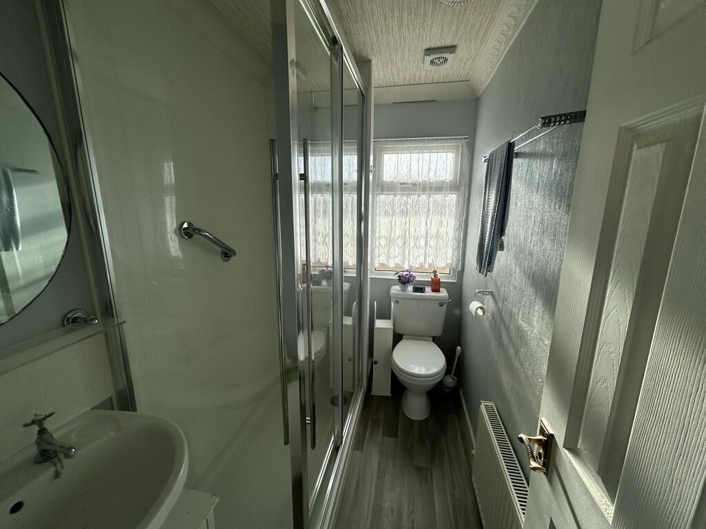 Woodbine Close, Waltham Abbey - View 5