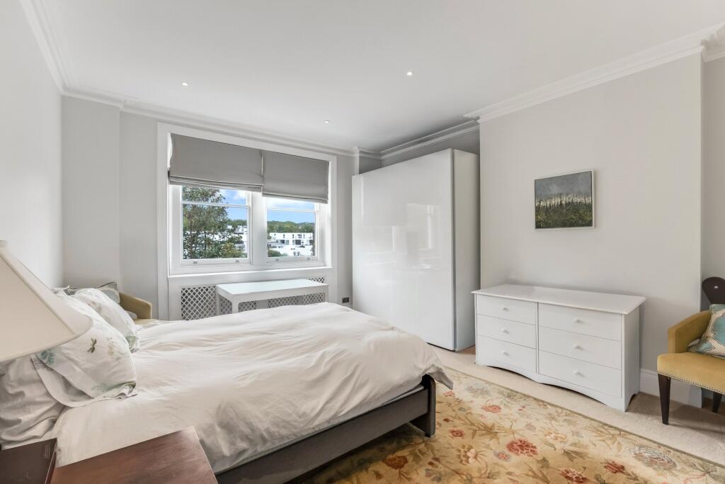 Apartment in London - View 5