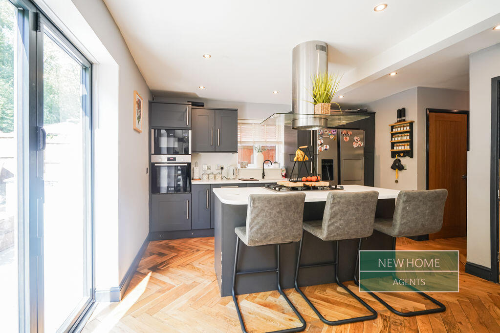 House in Ashfield, Hucknall - View 4
