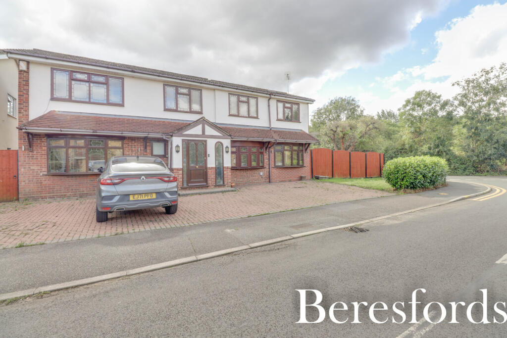 Main image of property: Brook Road, Brentwood, CM14