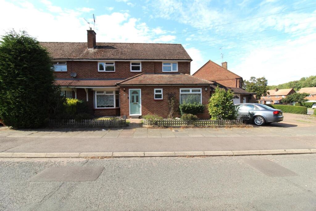 Main image of property: New Park Drive, Hemel Hempstead