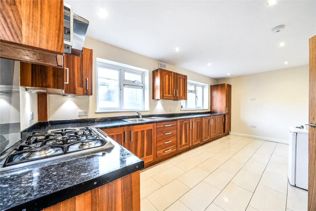 House in Hemel Hempstead, High Wycombe Community Board - View 2