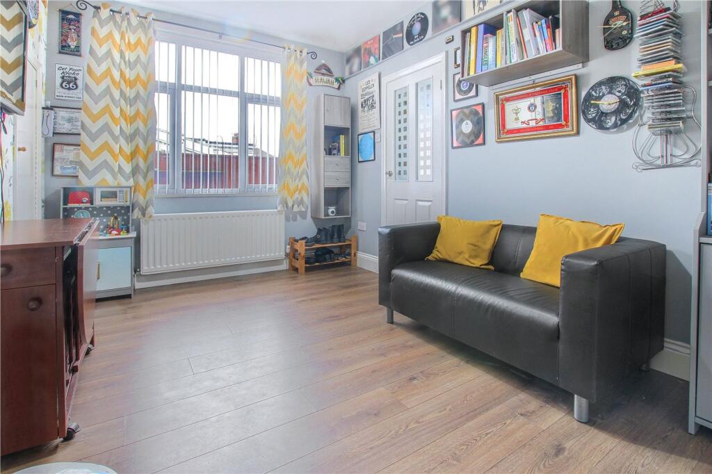 House in Stockton-on-Tees - More