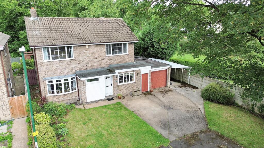 4-bed detached on Larwood Grove, Sherwood, Nottingham, £375,000