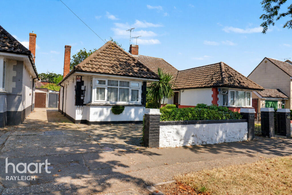 Main image of property: Mountdale Gardens, Leigh-on-Sea