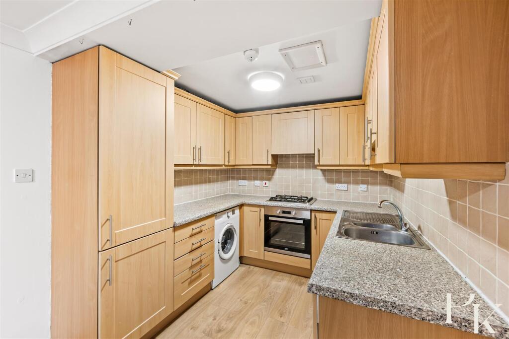 Apartment in Hove, Brighton and Hove - View 3