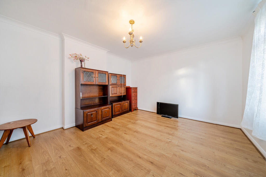 Clarendon Green, Orpington - More