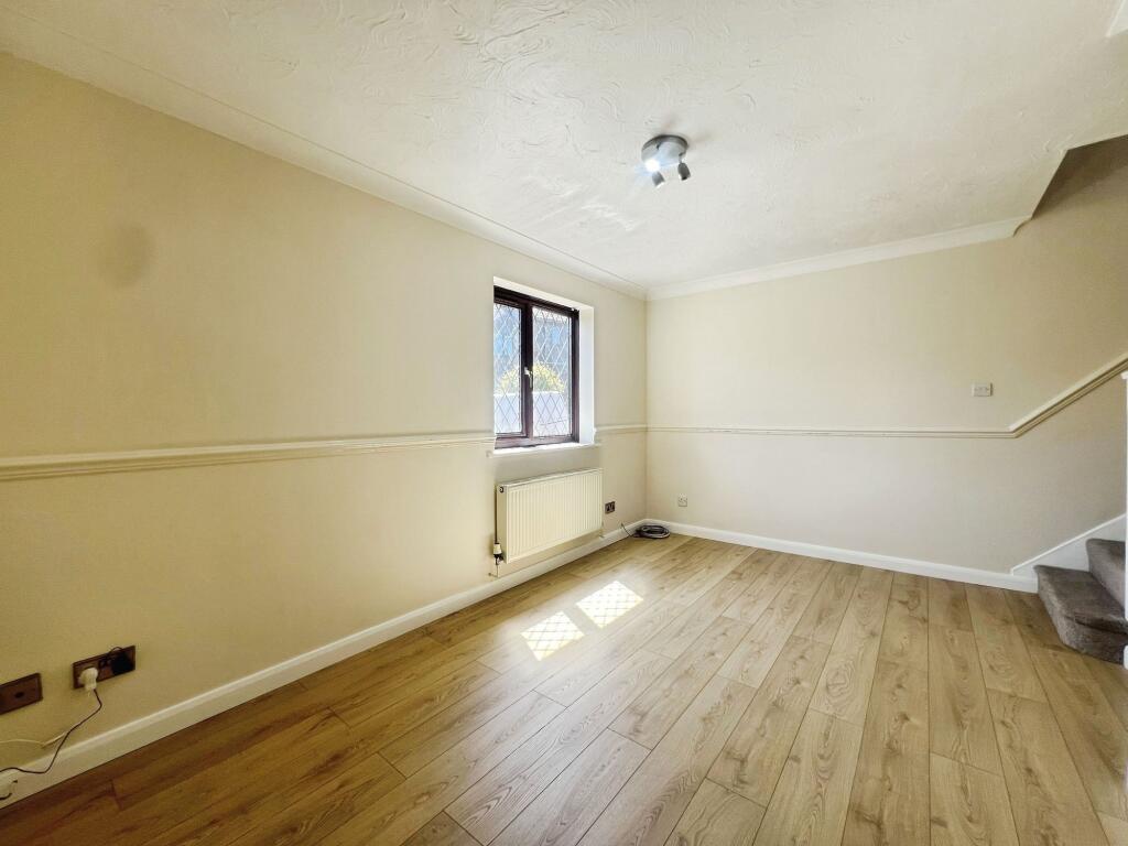 House in Basingstoke and Deane, Hatch Warren - View 5