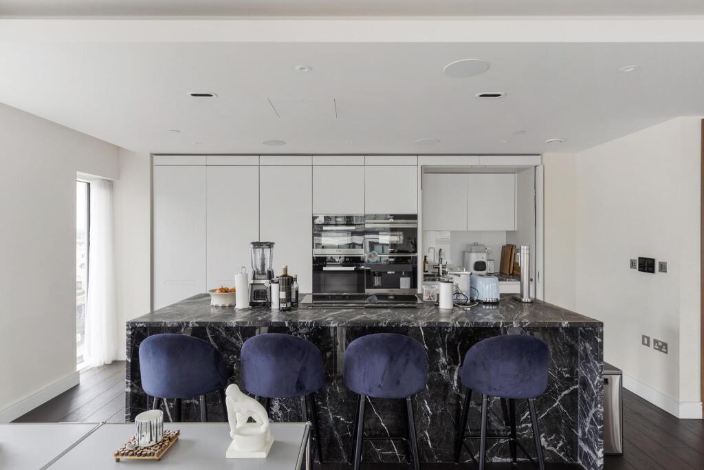 Apartment in London - View 4