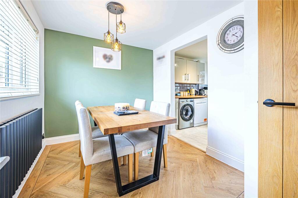 House in Studham, Holywell - View 5