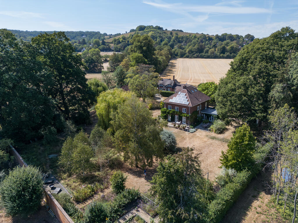 House in Streatley, West Berkshire - View 2