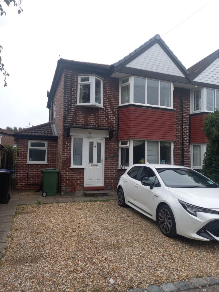 Main image of property: Lynn Avenue, Sale, Greater Manchester, M33