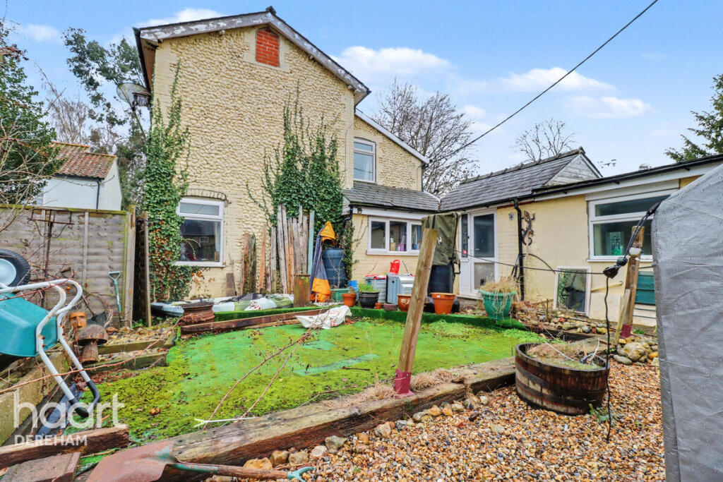 3-bed house on Dereham Road, Dereham, £210,000