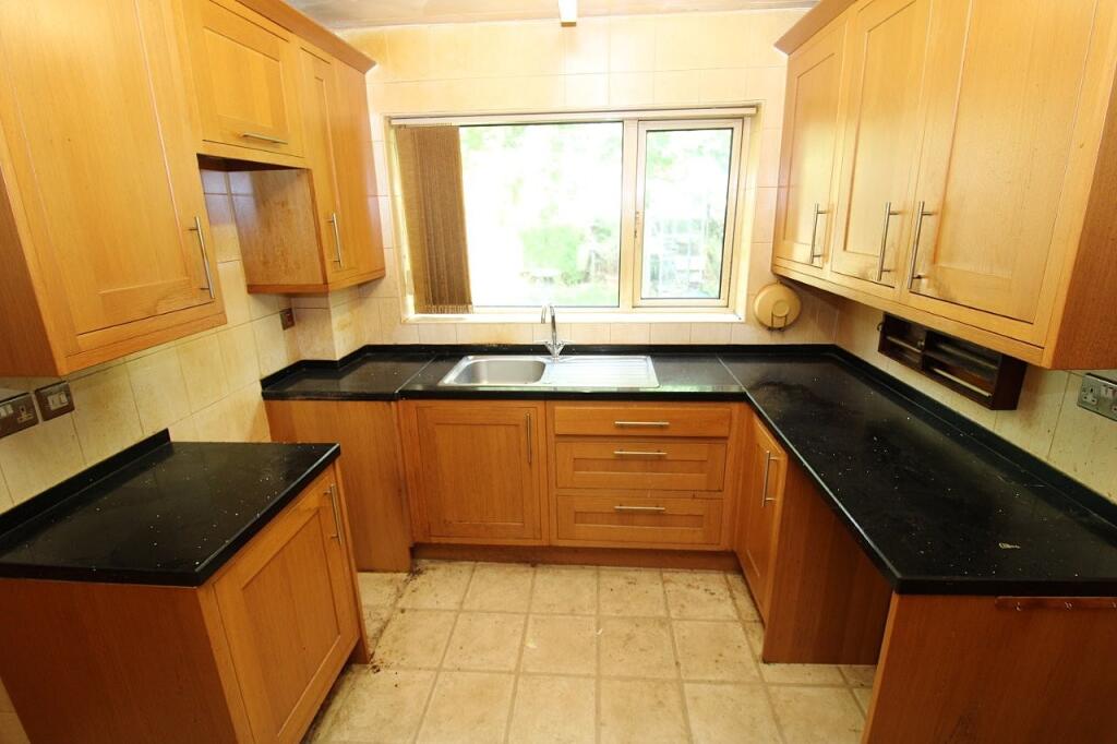 Rochester Road, Monk Bretton, Barnsley photo 4