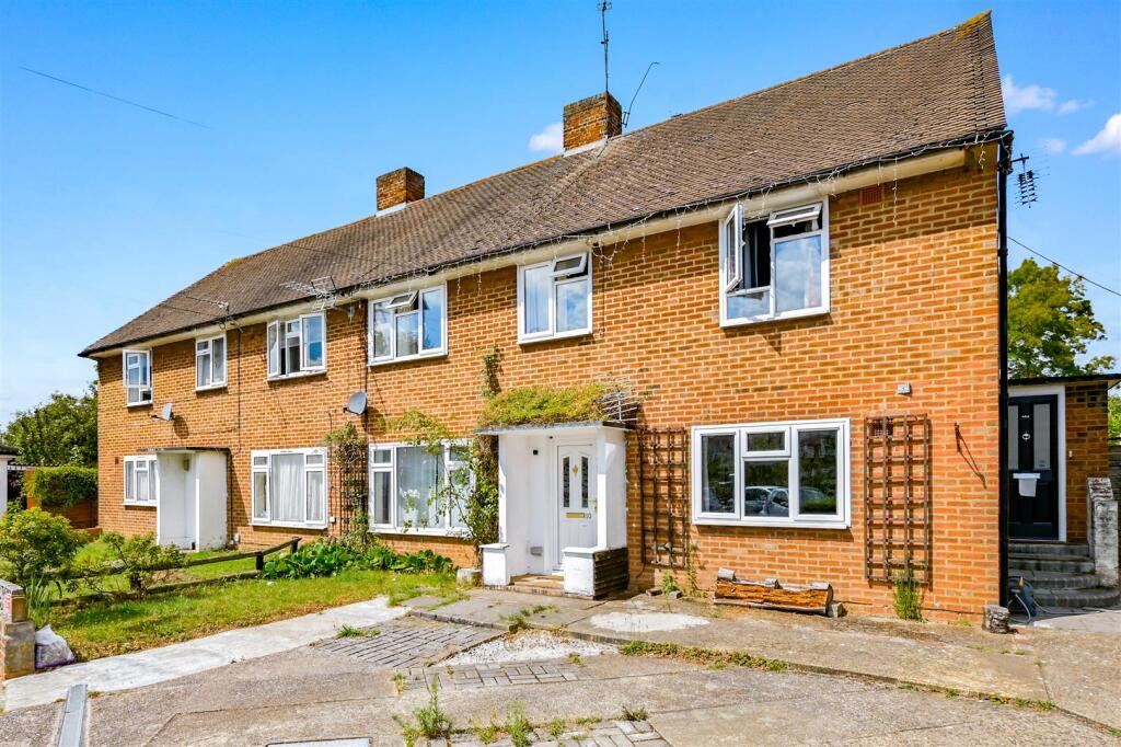2-bed maisonette on Cranberry Close, Northolt, £375,000