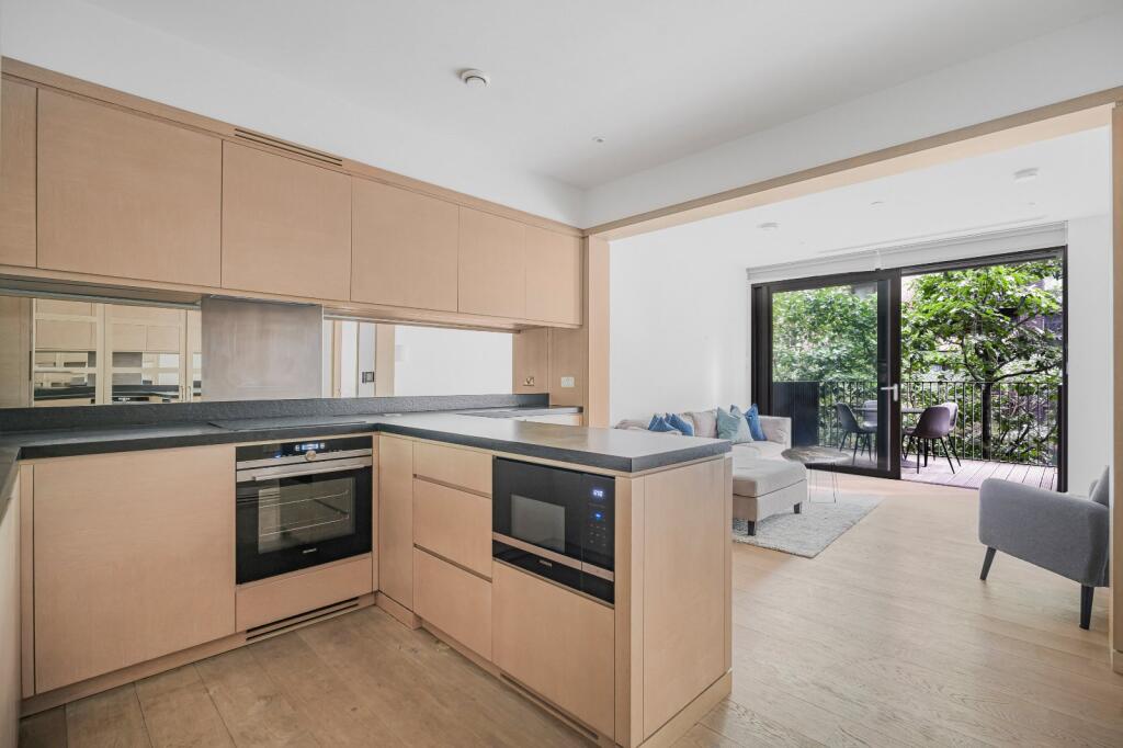 Apartment in London - View 5