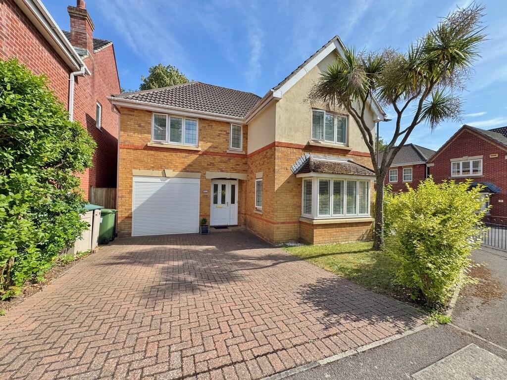 Main image of property: Skye Close, Cosham