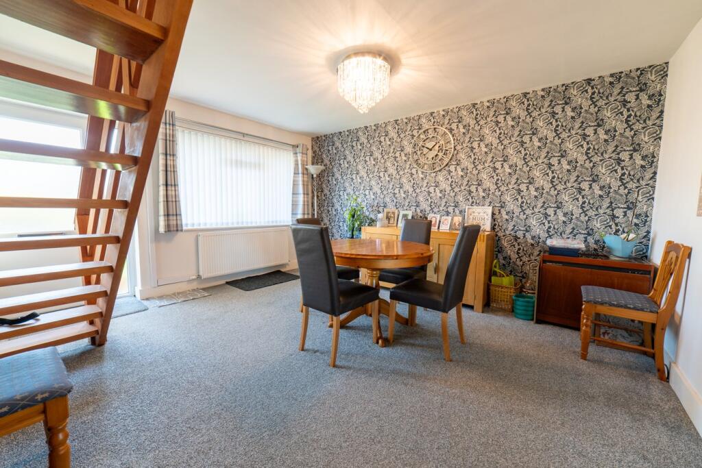 Ashmead Drive, Gotherington, Cheltenham, GL52 photo 3