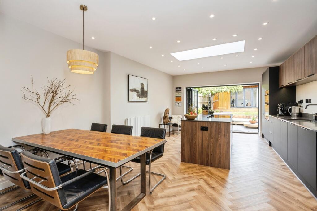 House in Tonbridge - View 5