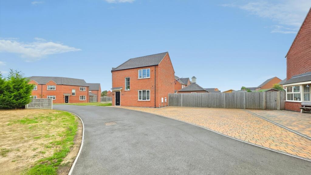 House in Nottingham - View 5