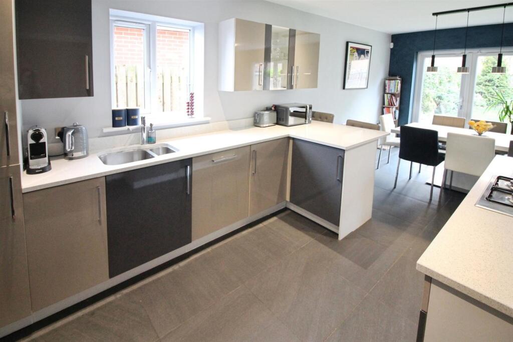 House in Leeds - View 5
