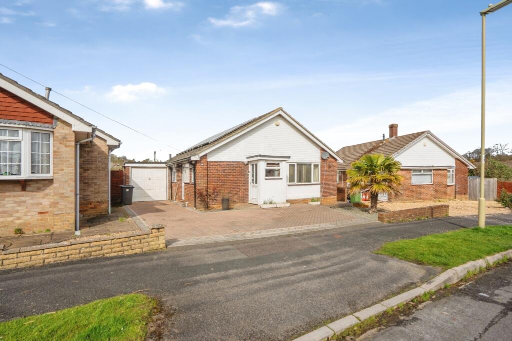 Main image of property: Mapletree Avenue, WATERLOOVILLE, Hampshire, PO8